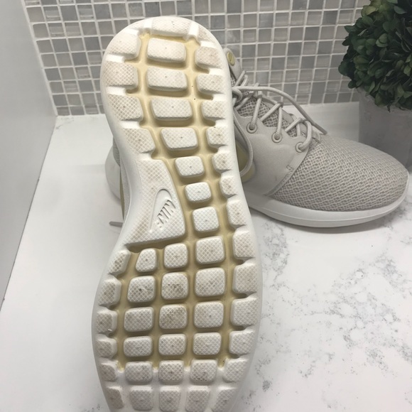 Nike NEW Women's Roshe Two - Picture 6 of 8